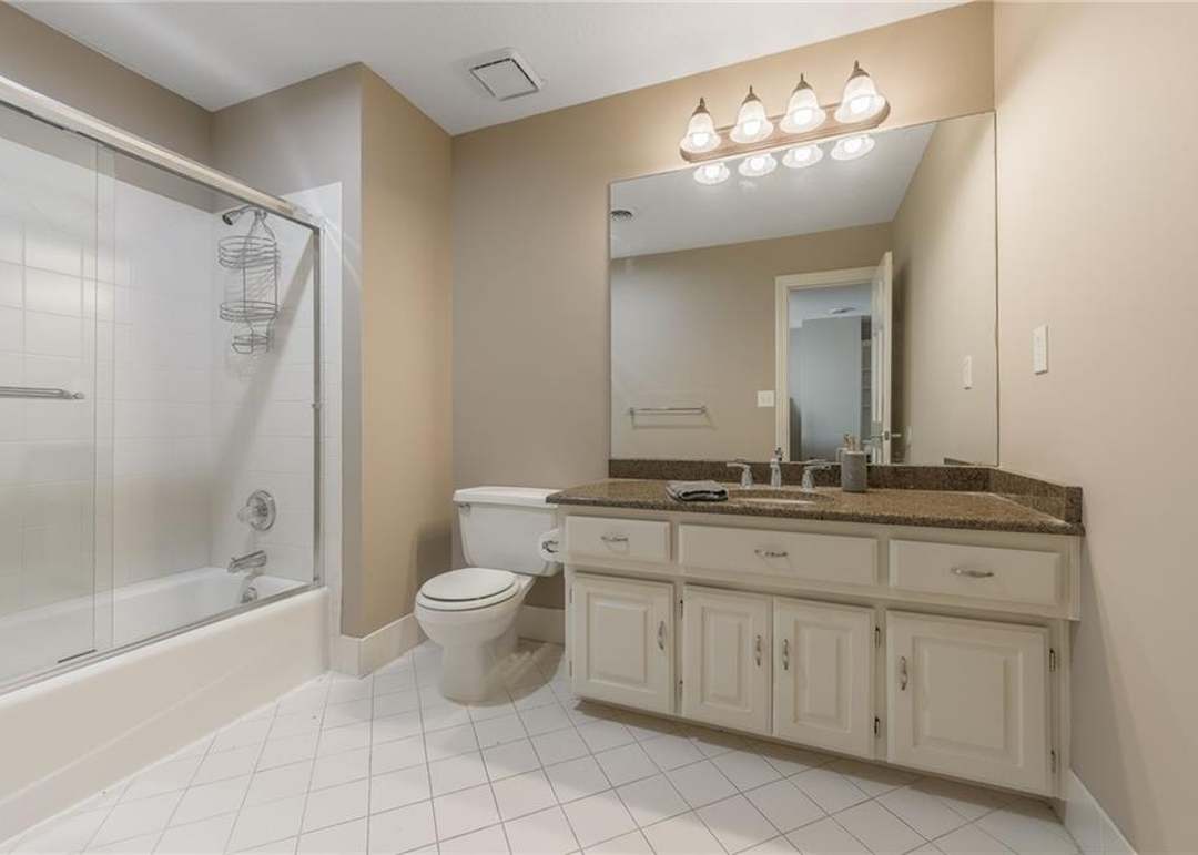 1105 Guinevere Drive — photo 32