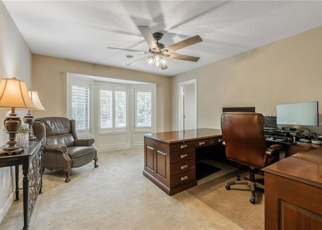 1105 Guinevere Drive — photo 33