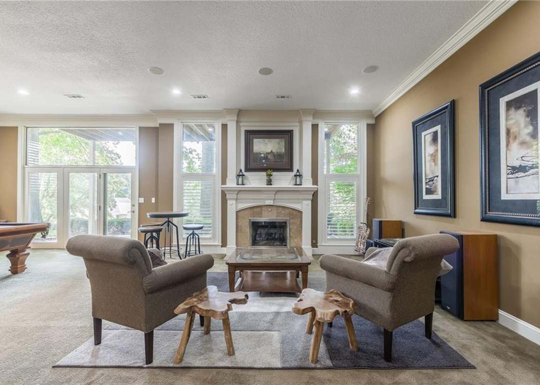 1105 Guinevere Drive — photo 43