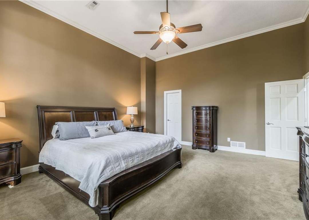 1105 Guinevere Drive — photo 47