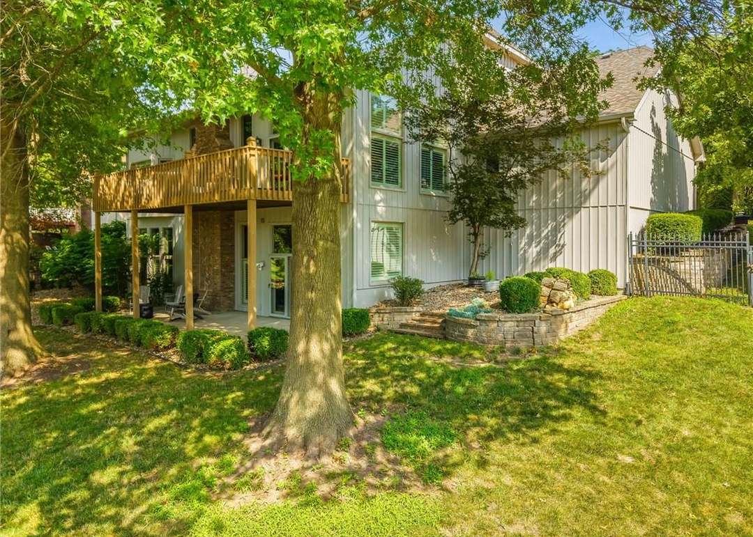 1105 Guinevere Drive — photo 57