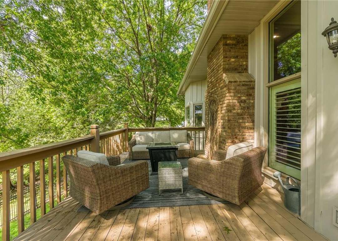 1105 Guinevere Drive — photo 59
