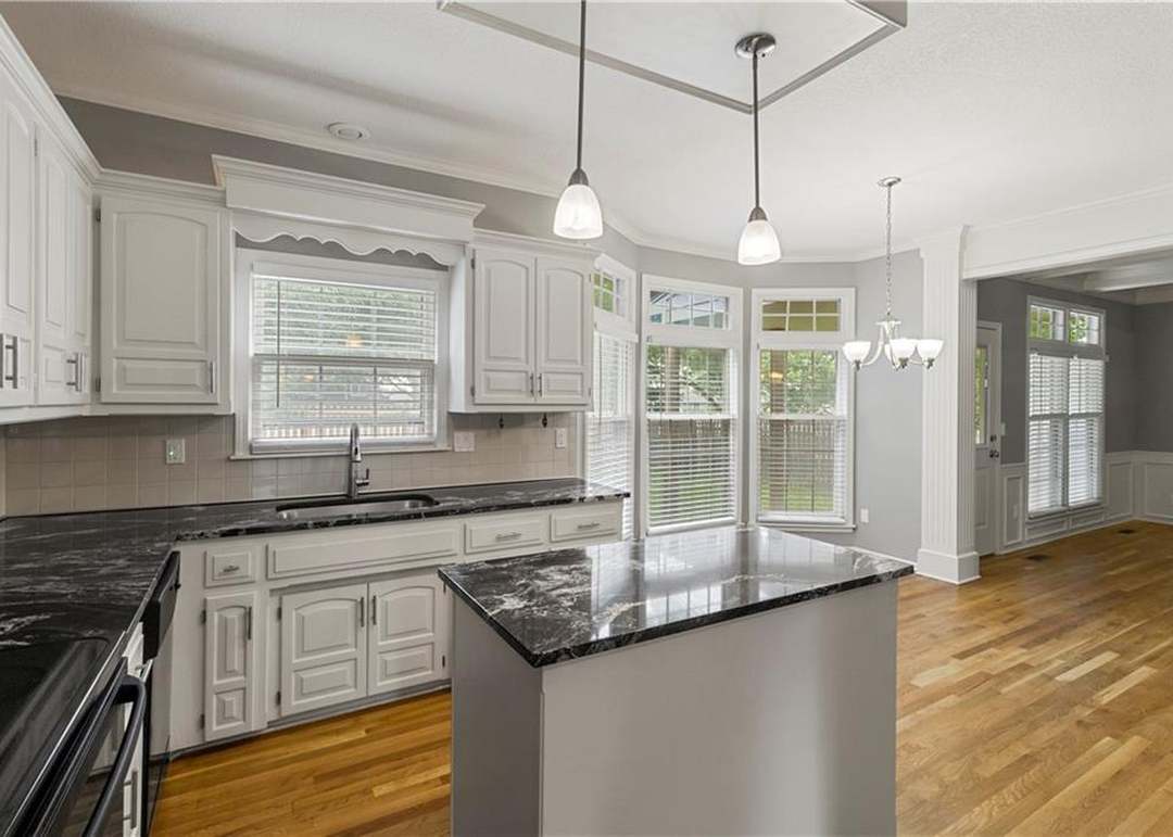 12904 Garnett Lane — photo 10