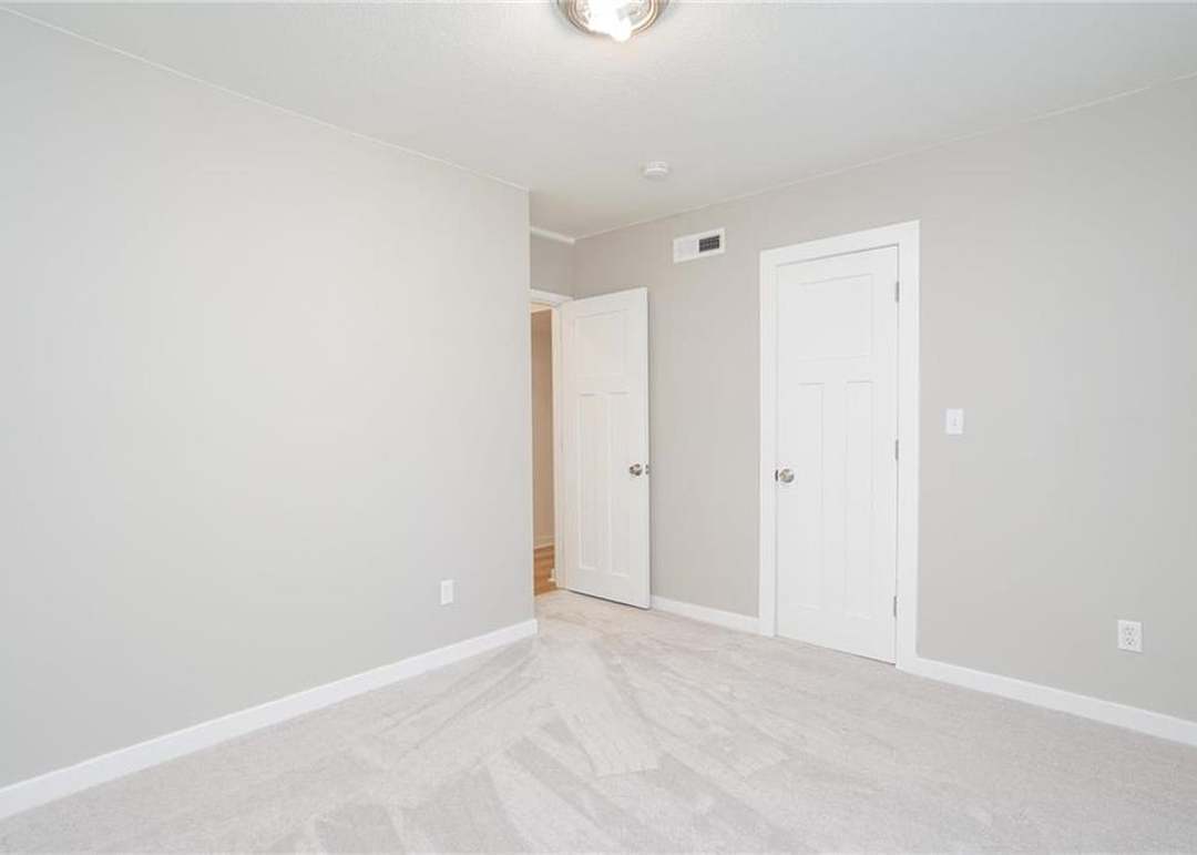 15 W 78TH Street — photo 22