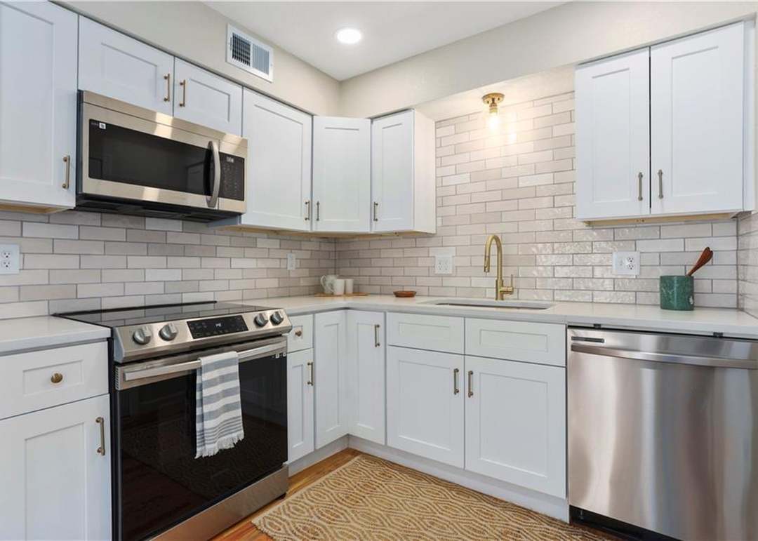 504 Buena Vista Drive — photo 13