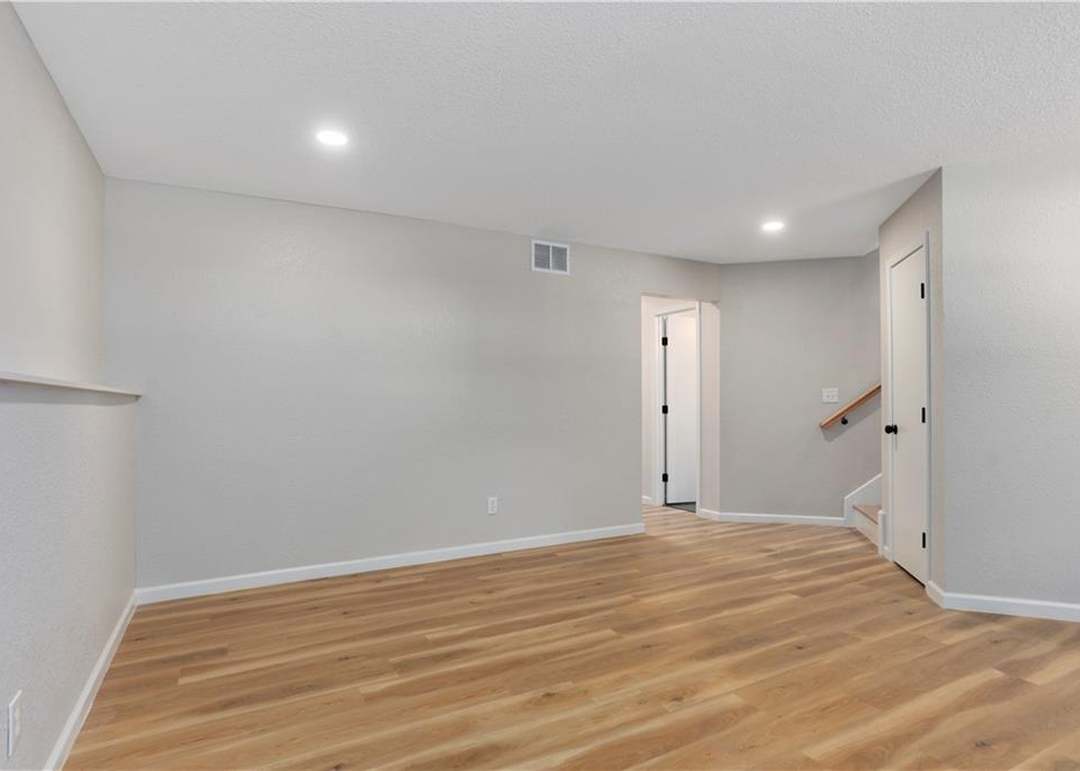 504 Buena Vista Drive — photo 24