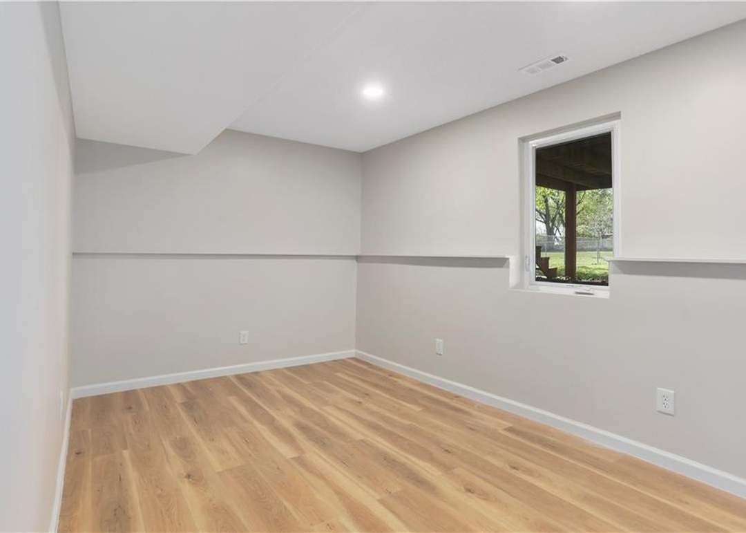 504 Buena Vista Drive — photo 30