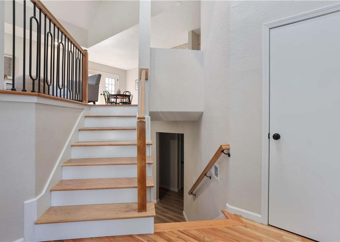 504 Buena Vista Drive — photo 32