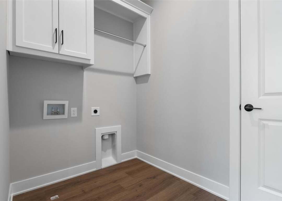 1145 SW Whitby Drive — photo 5