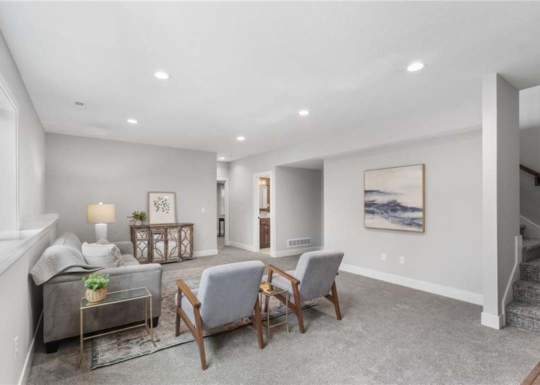 1145 SW Whitby Drive — photo 19
