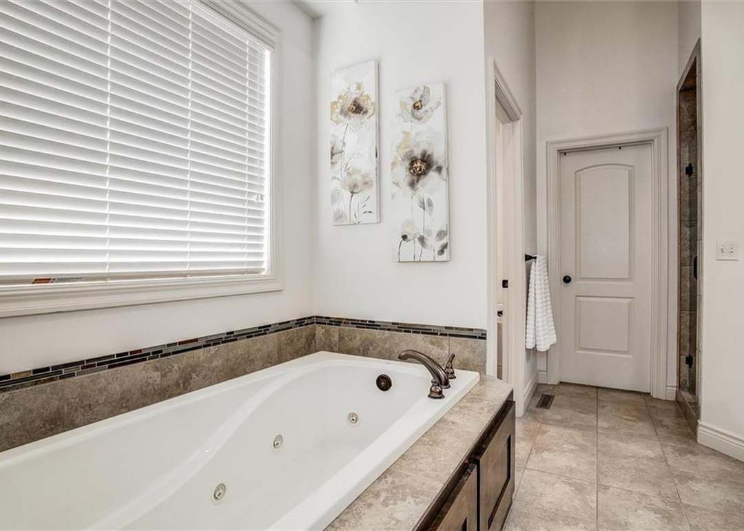 17224 HASKINS Street — photo 4
