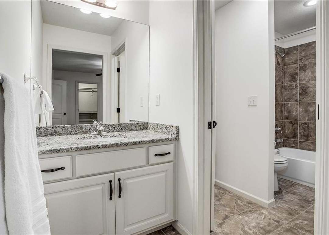 17224 HASKINS Street — photo 5