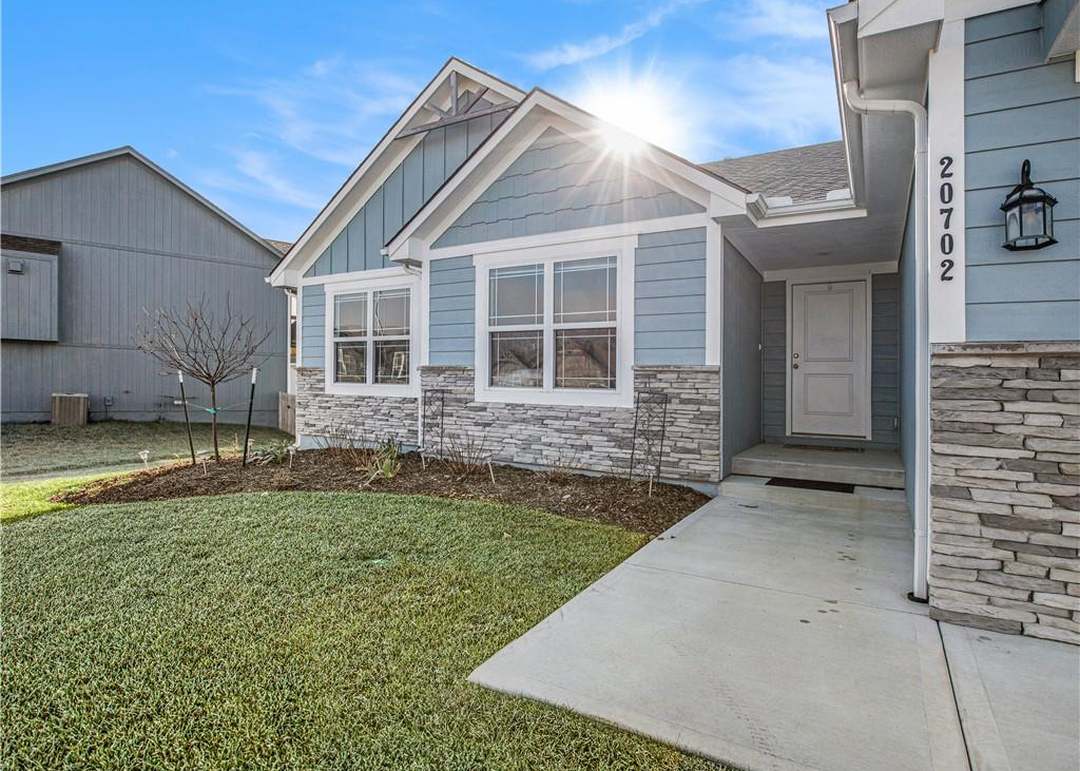 20702 Copper Creek Drive — photo 10