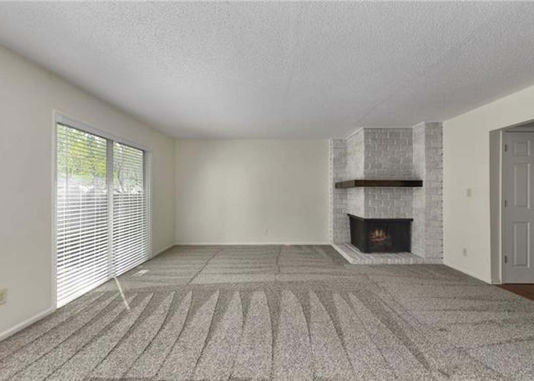 10221 ROBINSON Street — photo 11