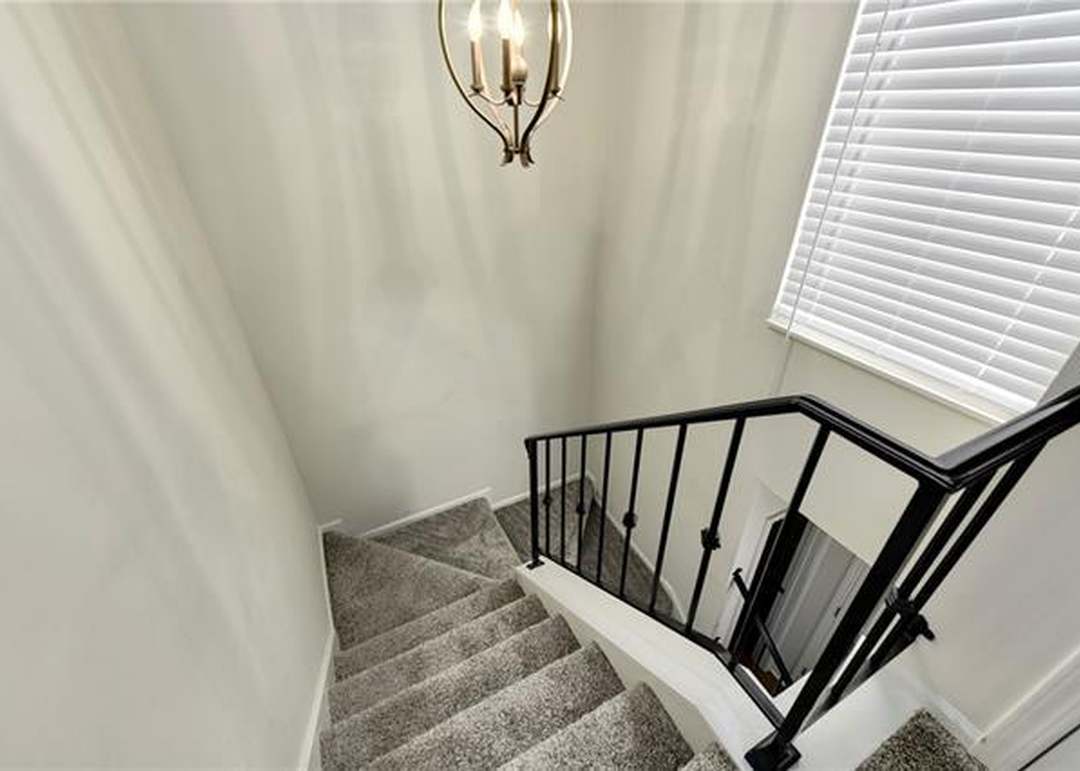 10221 ROBINSON Street — photo 18
