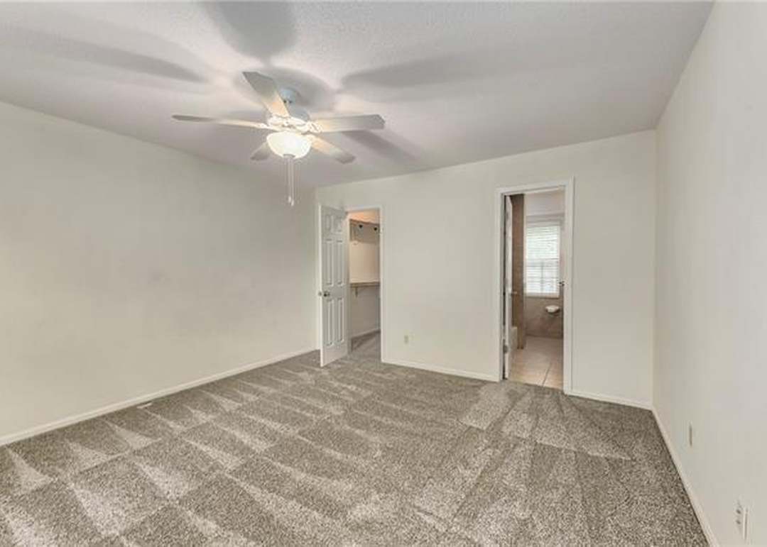 10221 ROBINSON Street — photo 19