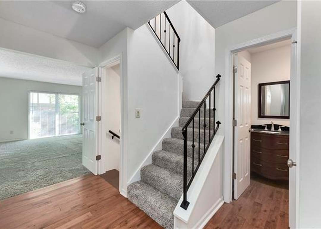 10221 ROBINSON Street — photo 24