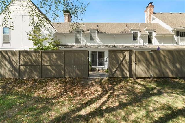 10221 ROBINSON Street — photo 30