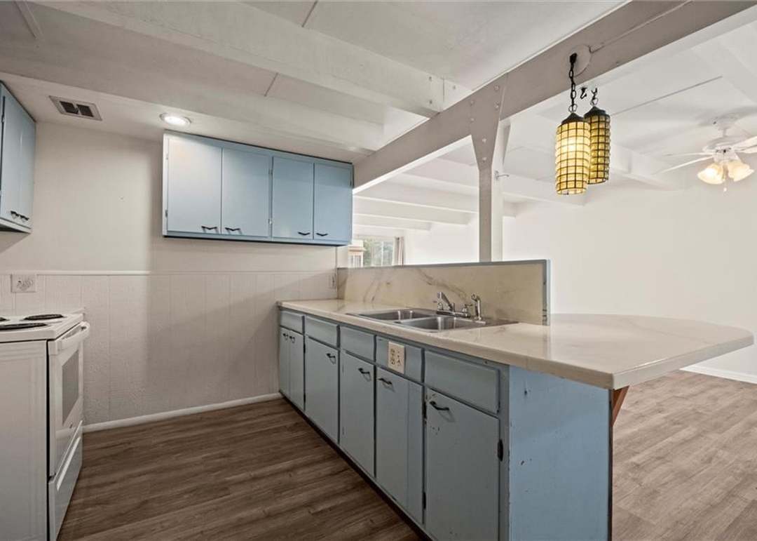 906 N 70th Street — photo 16