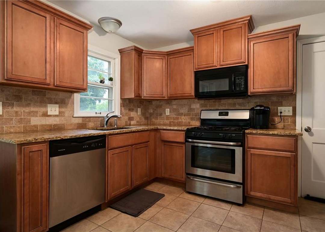 12124 W 64TH Terrace — photo 7