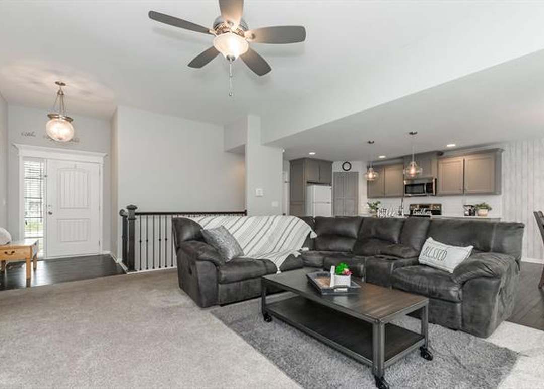 20376 W 220th Terrace — photo 11