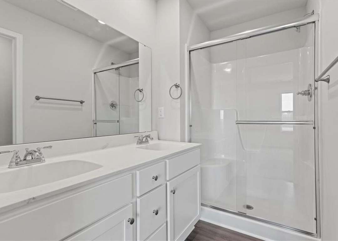 827 Shane Court — photo 5