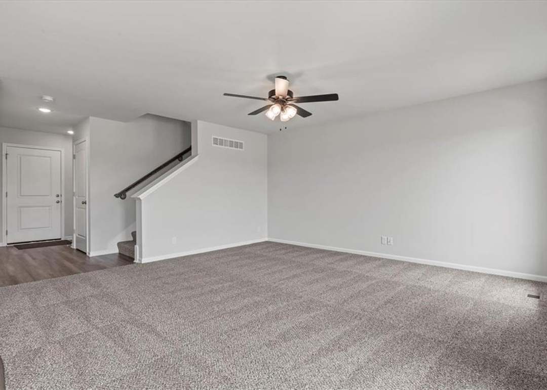 827 Shane Court — photo 6