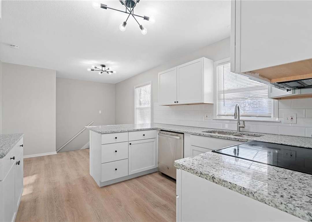 10708 Fremont Avenue — photo 14