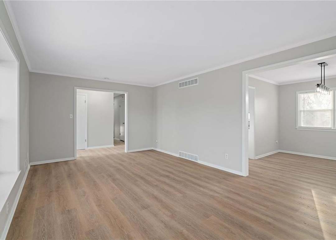 10708 Fremont Avenue — photo 16