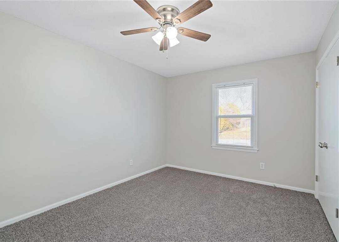 10708 Fremont Avenue — photo 25