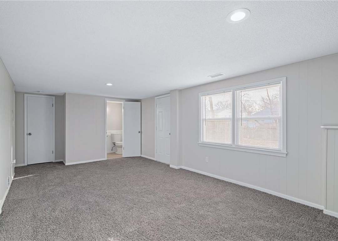 10708 Fremont Avenue — photo 27