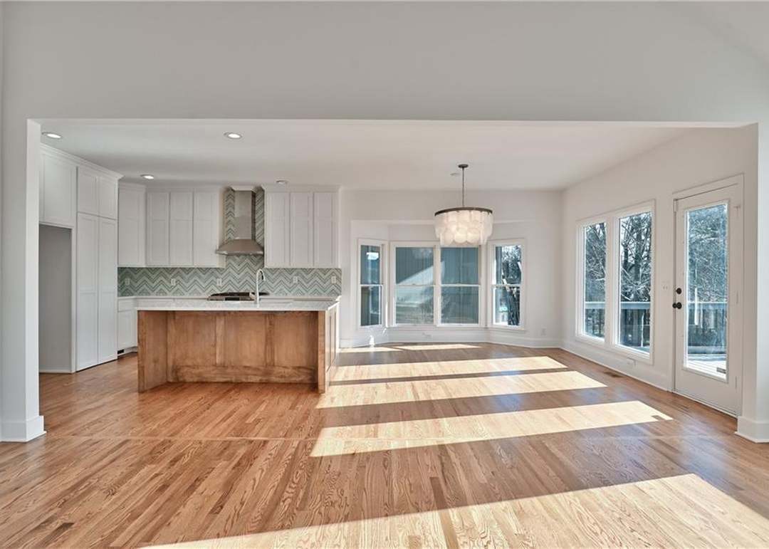 10727 W 132nd Place — photo 6