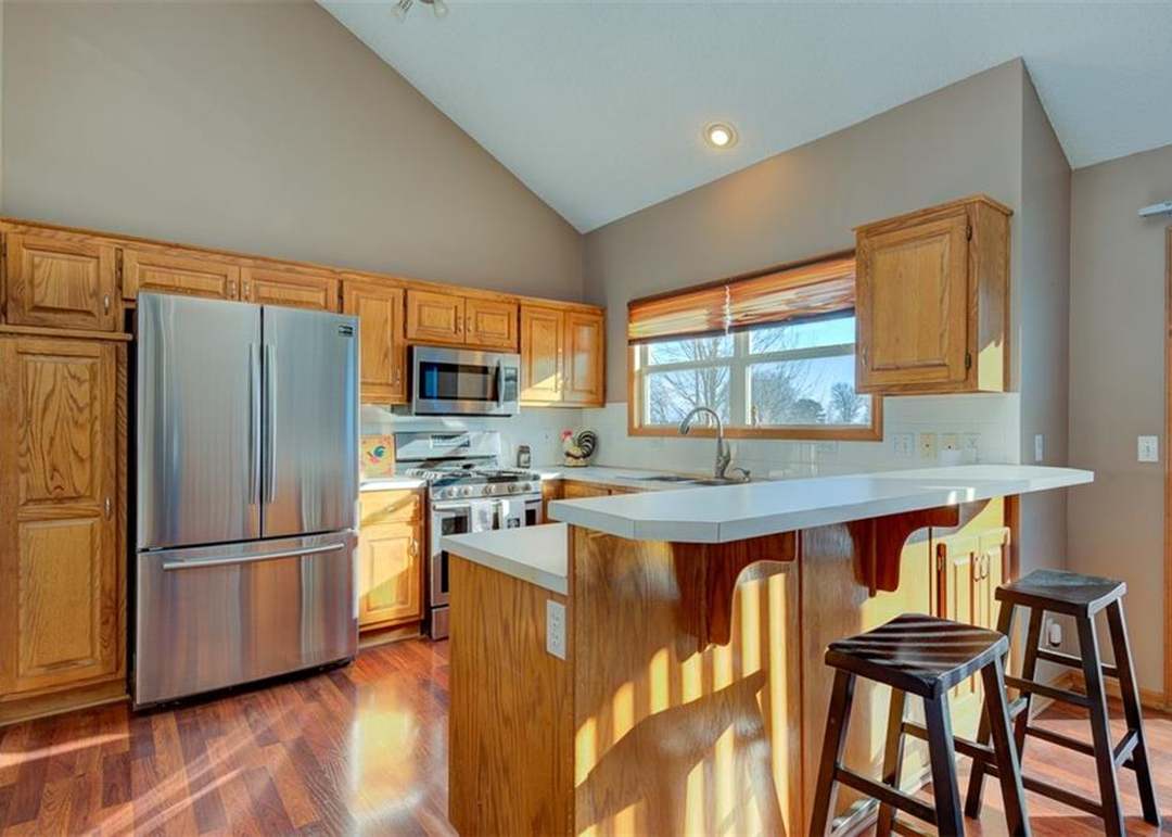 18461 W 164TH Street — photo 2