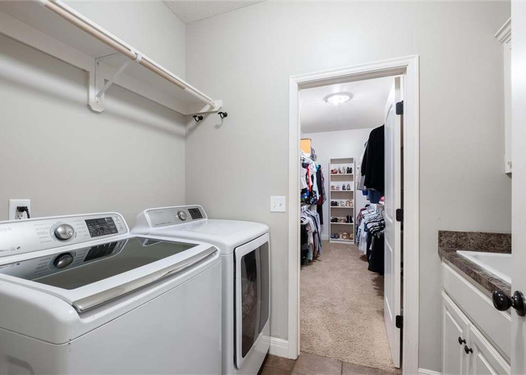 15908 Reeder Street — photo 33