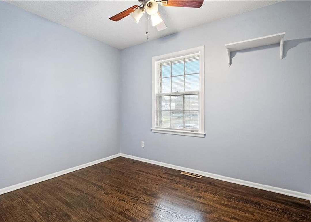 11912 Belmont Avenue — photo 5
