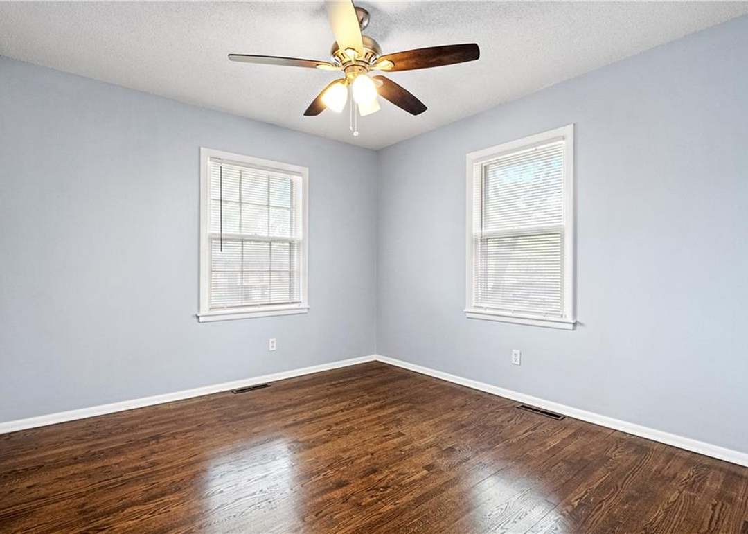 11912 Belmont Avenue — photo 21