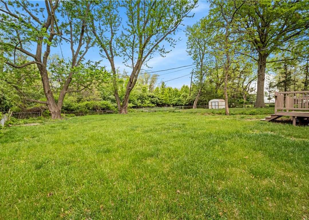 11912 Belmont Avenue — photo 25