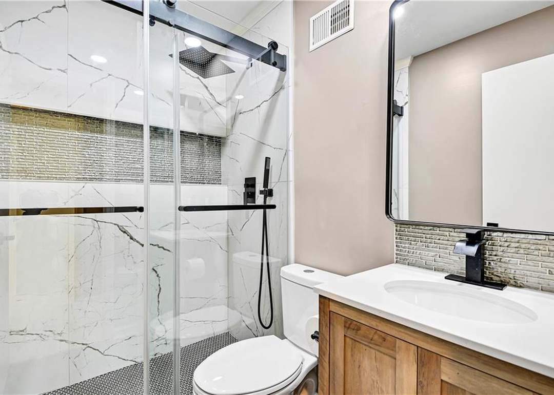 10747 Oakmont Street — photo 5