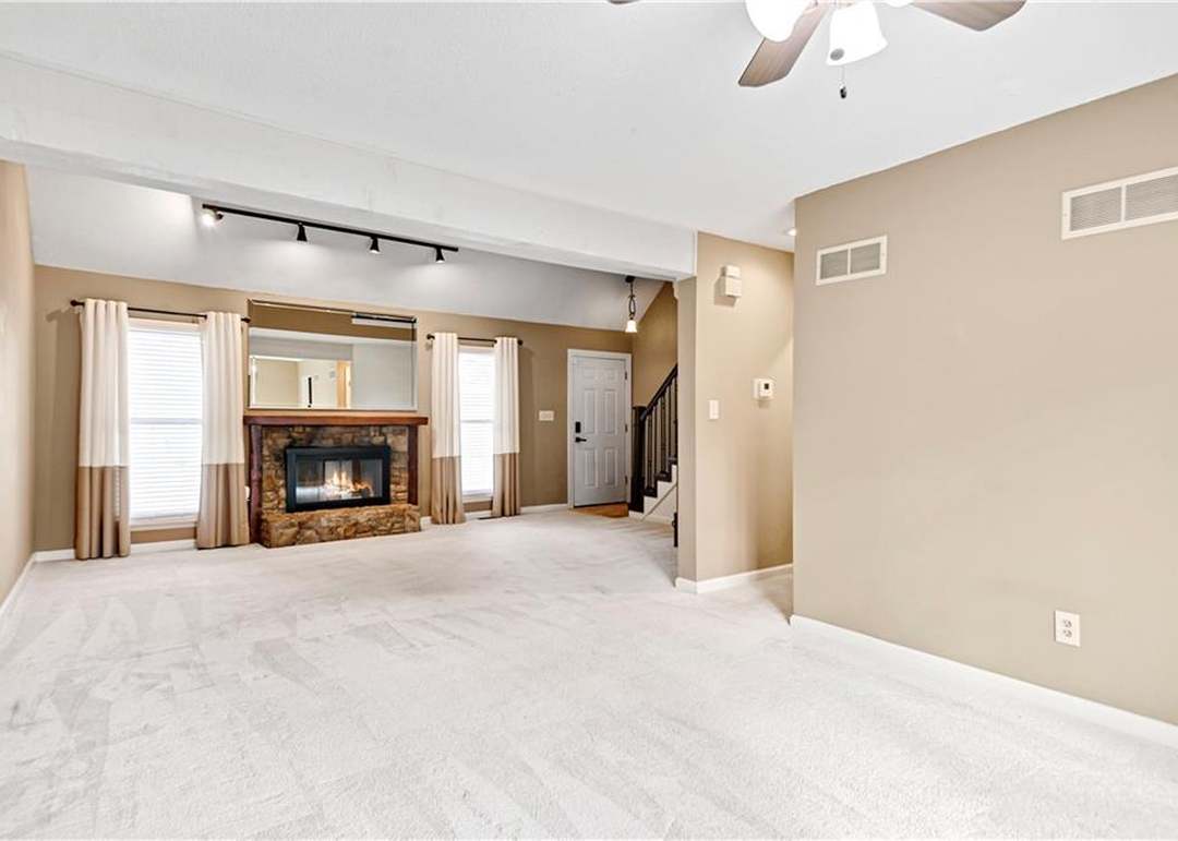 10747 Oakmont Street — photo 9