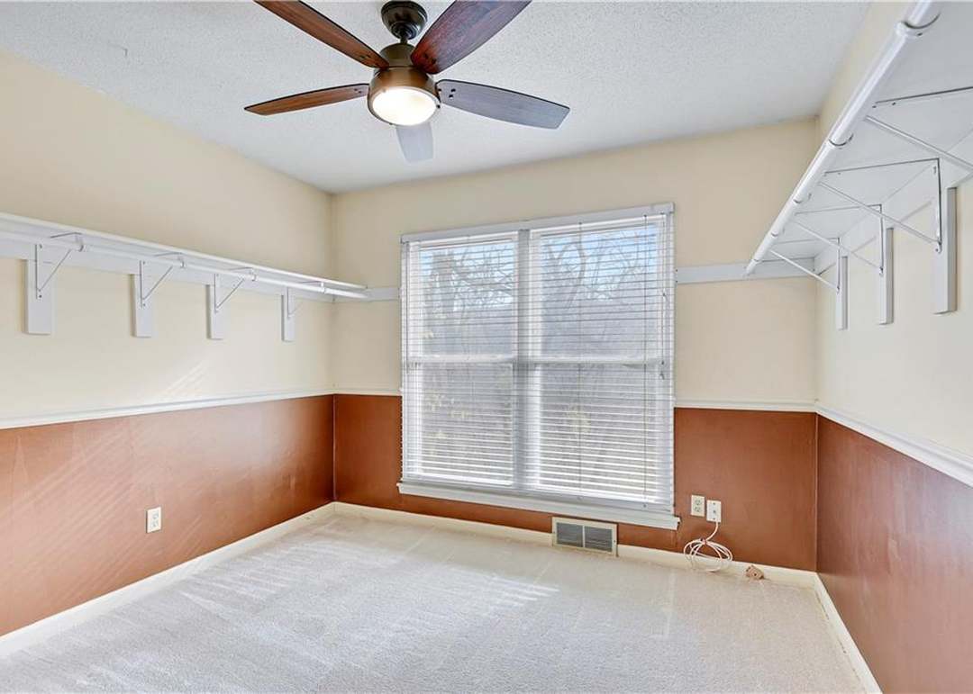 10747 Oakmont Street — photo 18