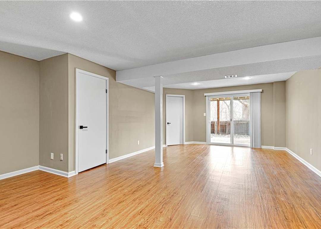 10747 Oakmont Street — photo 19
