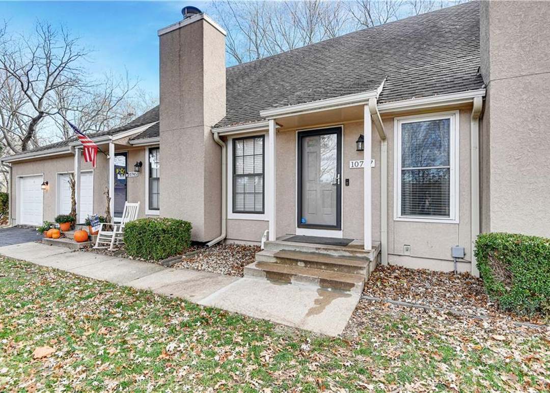 10747 Oakmont Street — photo 25
