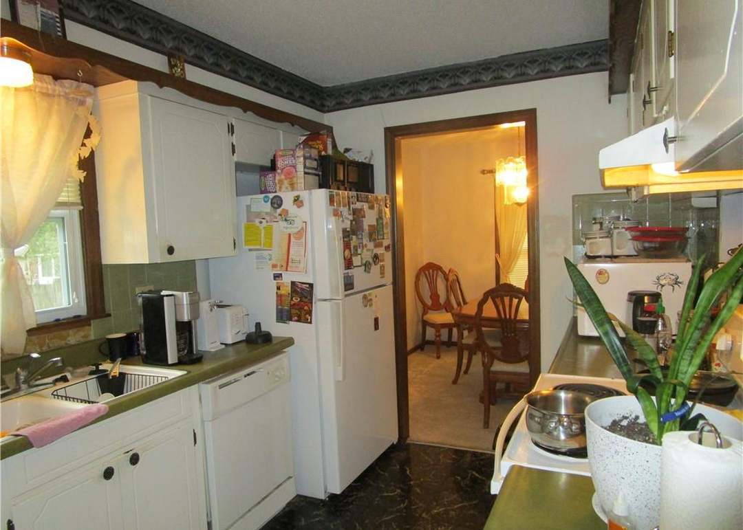 9028 Hunter Street — photo 14