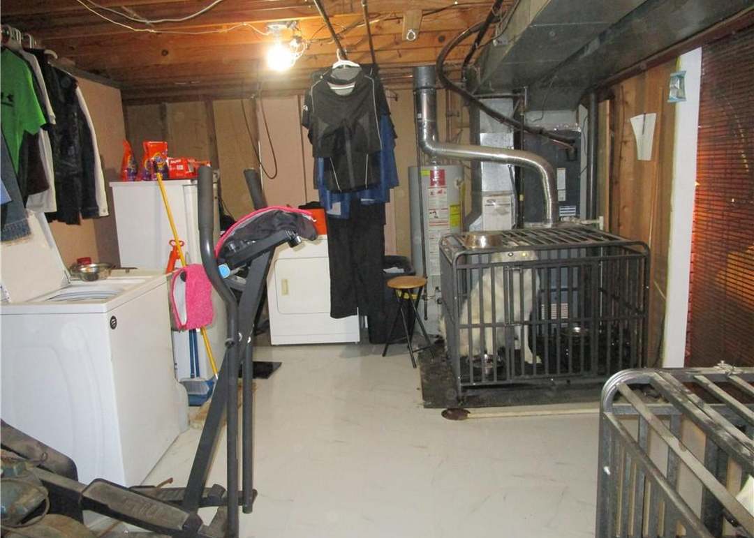 9028 Hunter Street — photo 19
