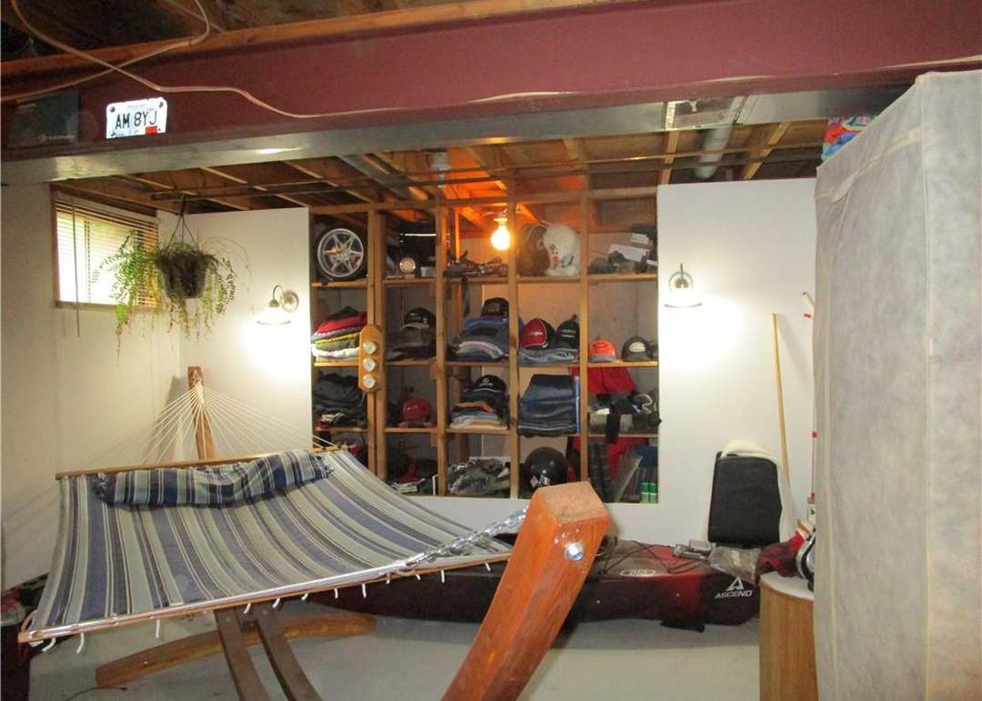 9028 Hunter Street — photo 20