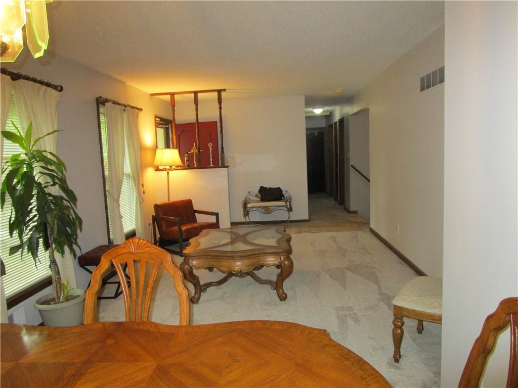 9028 Hunter Street — photo 22