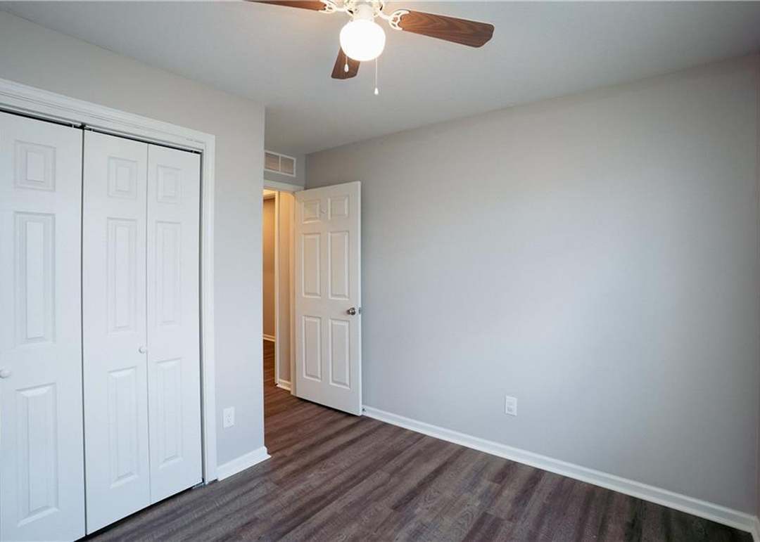 10717 E 46th Terrace — photo 6