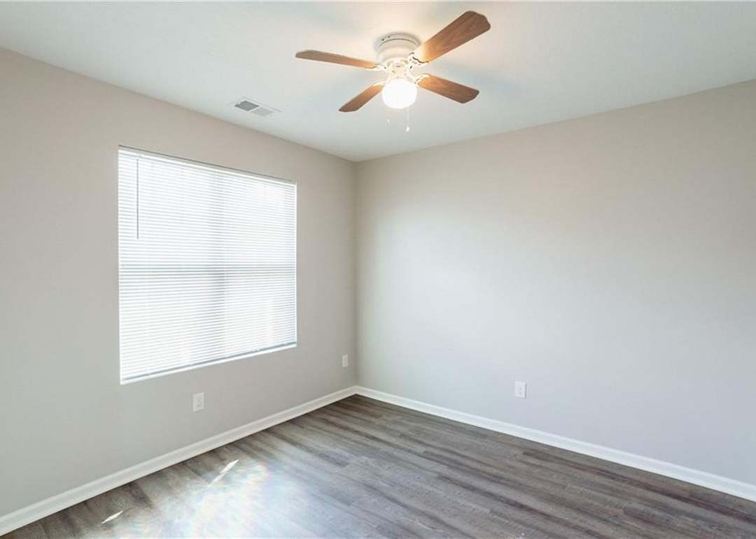 10717 E 46th Terrace — photo 13
