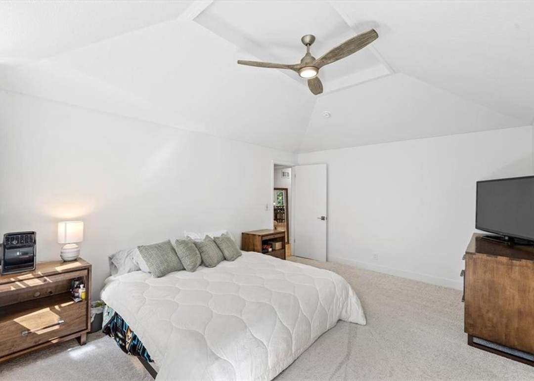 10211 Hauser Street — photo 16