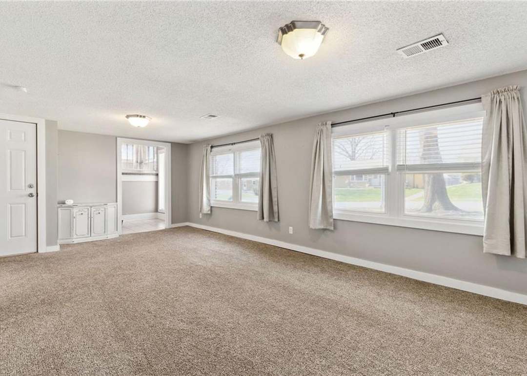 8631 NE Boone Street — photo 35